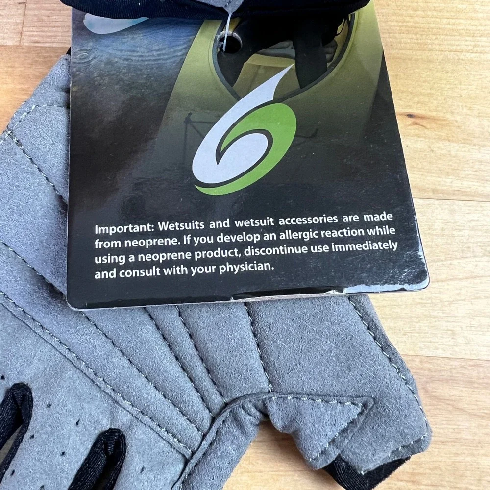 NeoSport Wetsuits 3/4 Finger Glove SG15V Unisex Size Small Black Gray New Kayak